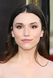 How tall is Grace Fulton?